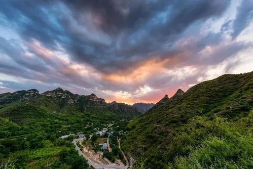雨霏民宿 野三坡上的特色玻璃房