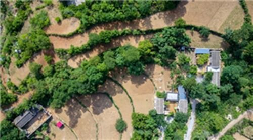 野三坡民宿體驗 麻麻花的山坡，一晚兩天私享田園生活